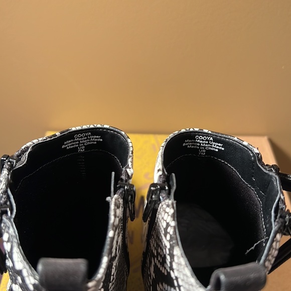 Cooya Bootie Black/white - Picture 10 of 10